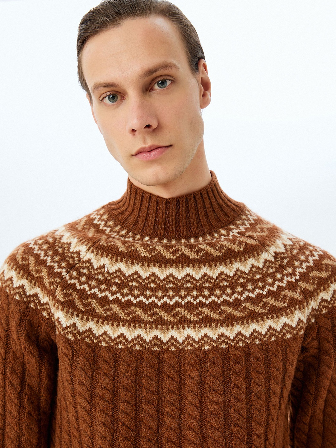 

Koton Men Turtle Neck Pullover Sweaters, Brown