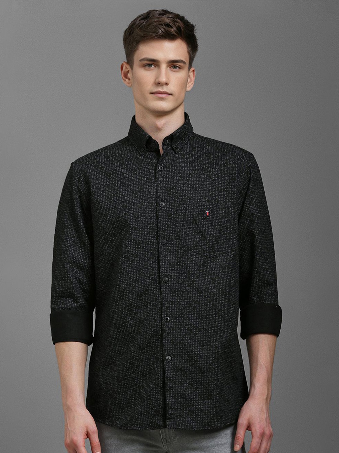 

Louis Philippe Sport Men Slim Fit Opaque Printed Casual Shirt, Black