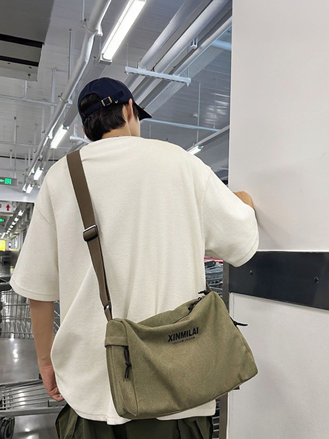 

StyleCast Green Stylish Crossbody Bag