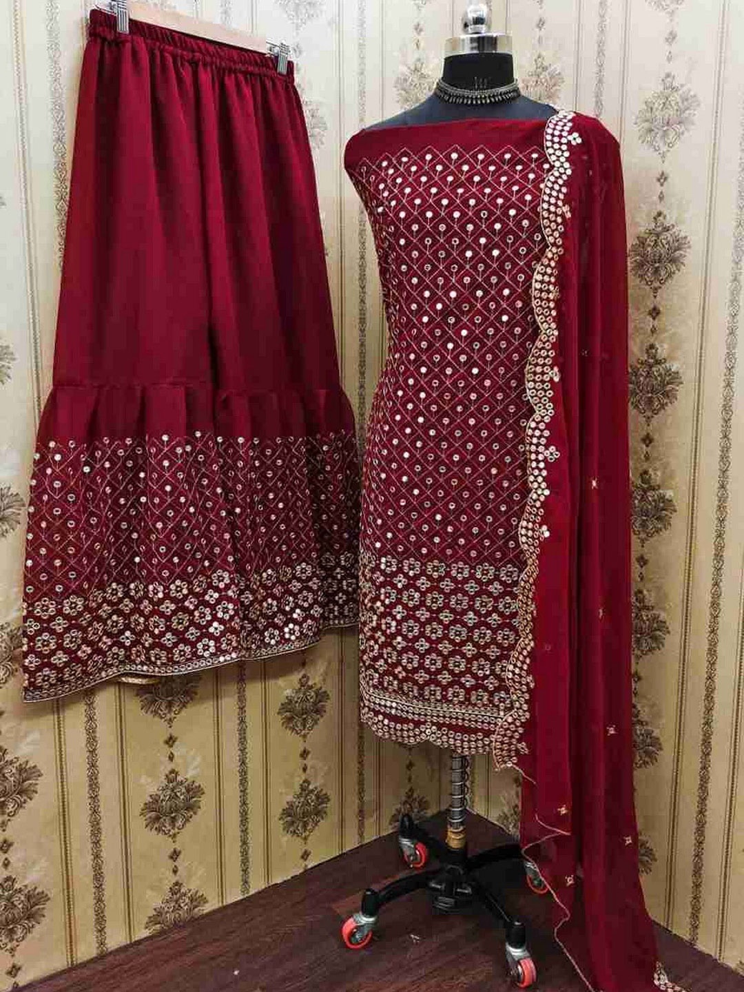 

mimi design Silk Georgette Unstitched Dress Material, Red