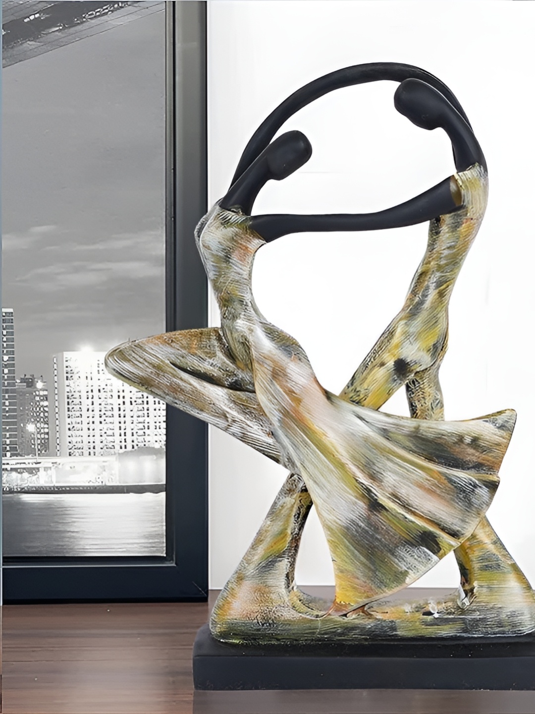 

Zart Black Idol Showpiece