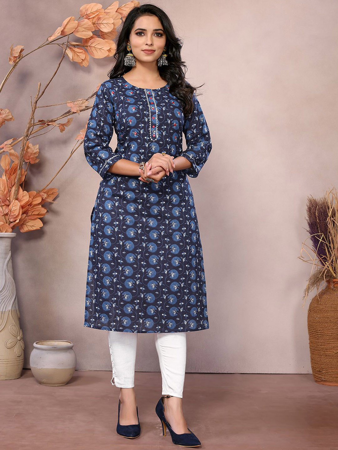 

Rangita Women Embroidered Mirror Work Kurta, Blue