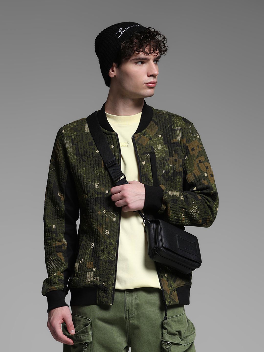 

Jack & Jones Men Cotton Printed Long Sleeves Sweatshirt, Green