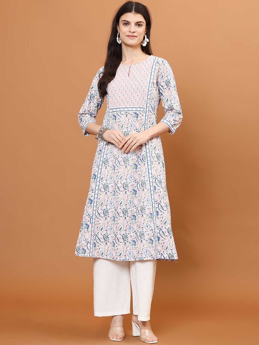 

Meena Bazaar Women Ethnic Motifs Printed Sequinned Kurta, Pink