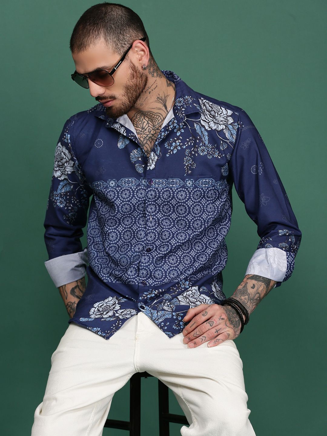 

Sangria Floral Printed Full Sleeved Causal Shirt, Blue