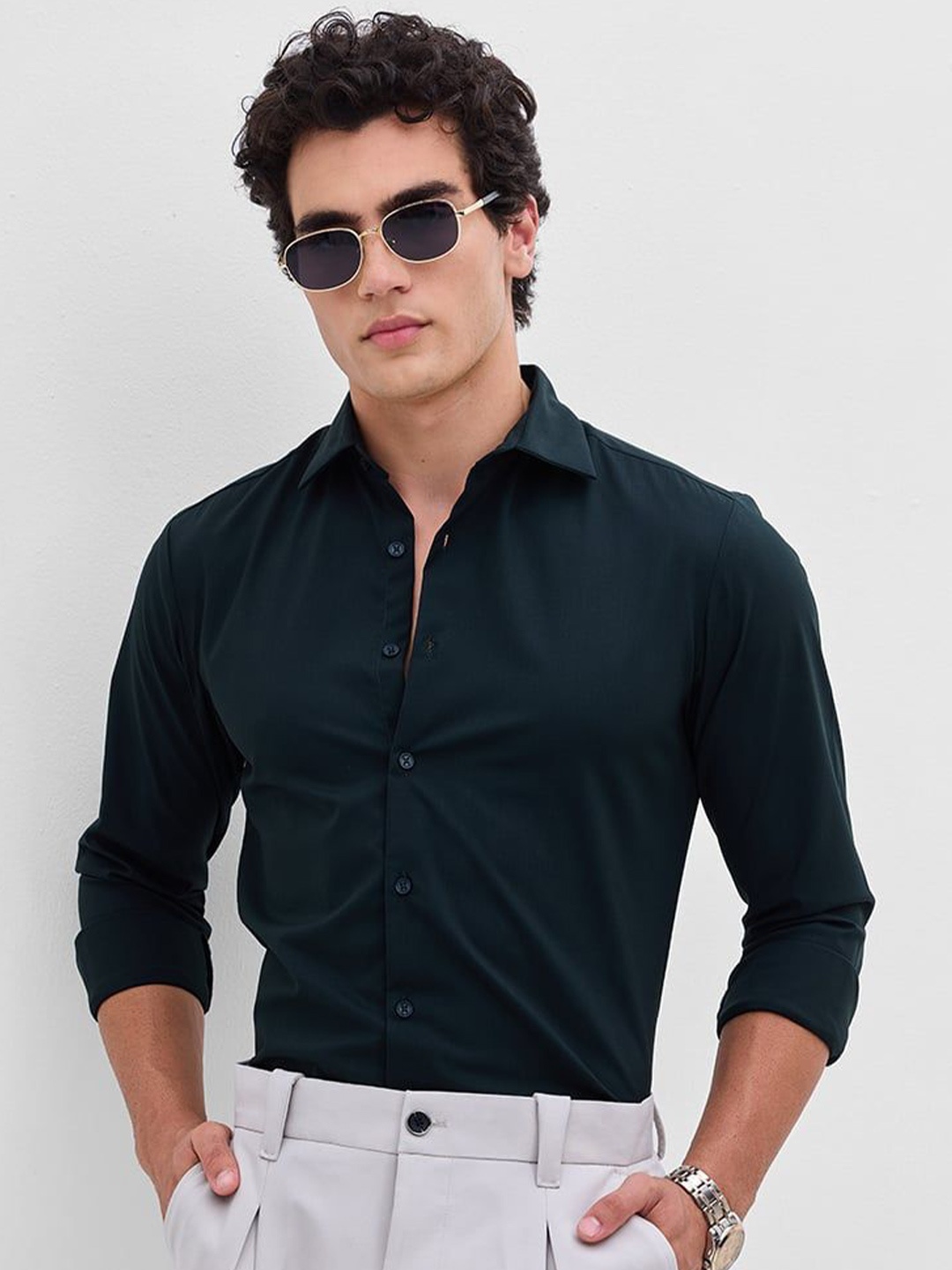 

Snitch Men Smart Slim Fit Opaque Formal Shirt, Green