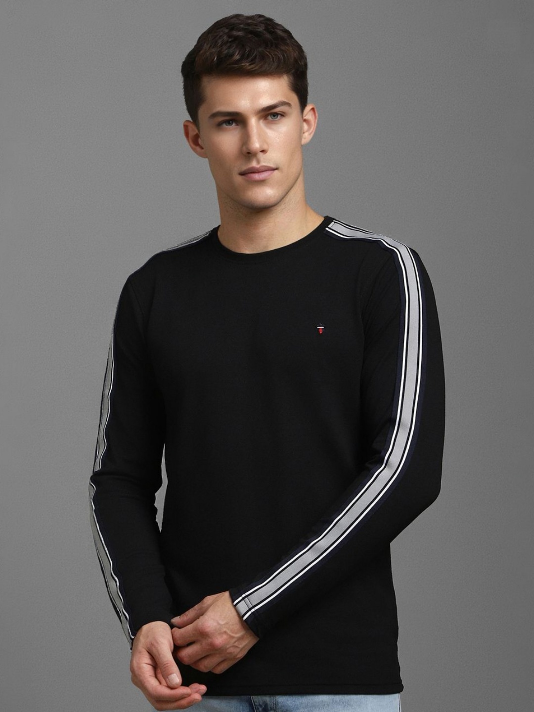 

Louis Philippe Sport Men Striped Slim Fit T-shirt, Black