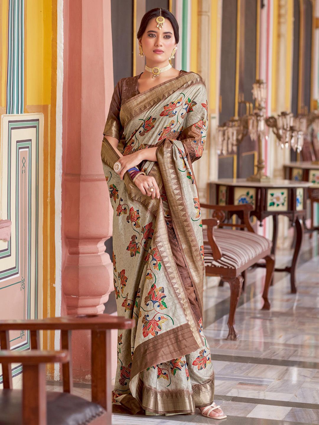 

Saree mall Ethnic Motifs Zari Silk Blend Sungudi Sarees, Beige