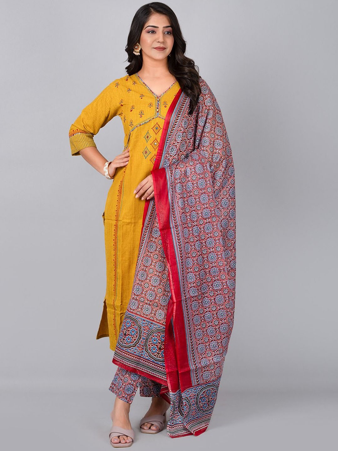 

Fashion Petals Women Printed Regular Kurta With Dupatta, Mustard