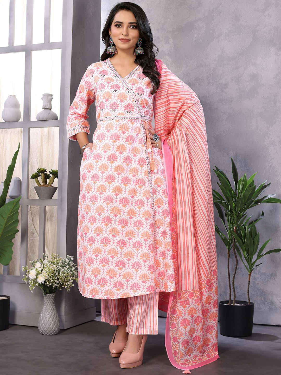 

Rangita Women Ethnic Motifs Embroidered Regular Thread Work Pure Cotton Kurta with Salwar & With Dupatta, Peach