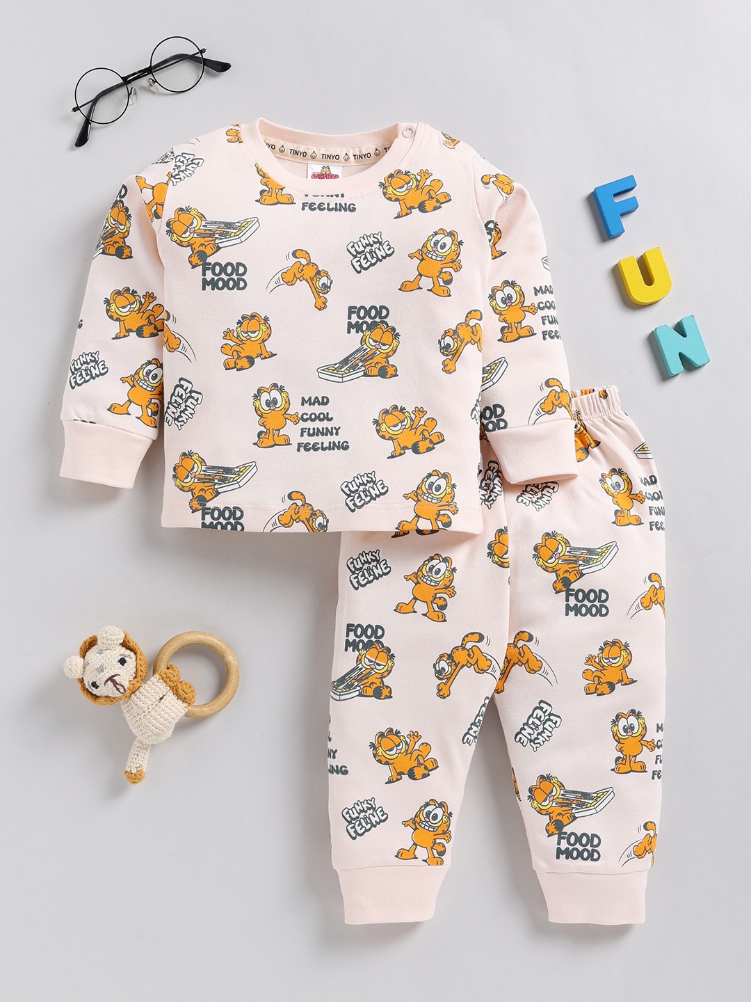 

YK X Tinyo Infants Boys Printed Pure Cotton T-shirt and Jogger, Peach