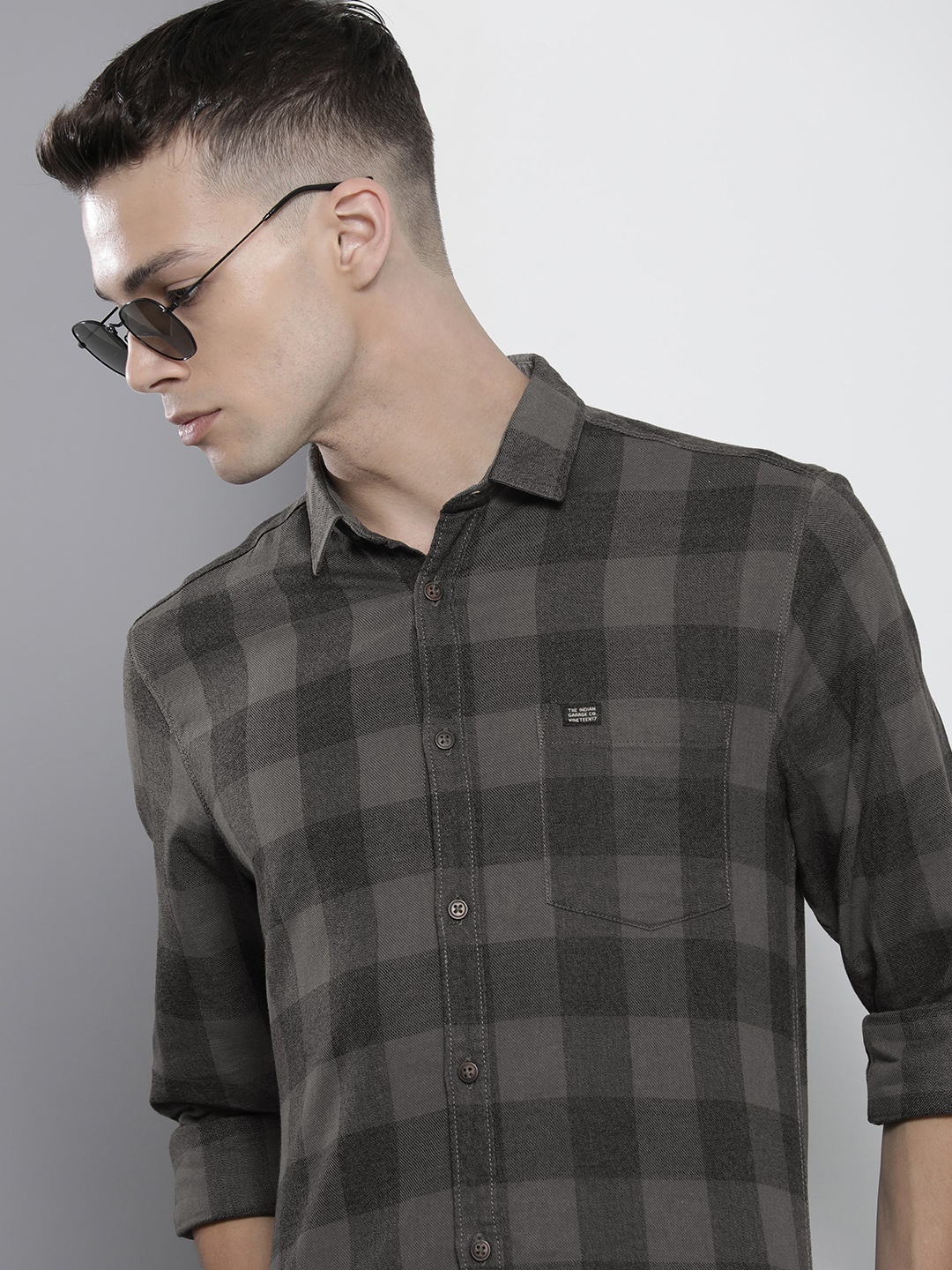 

The Indian Garage Co Men Charcoal Grey Checked Casual Cotton Shirt