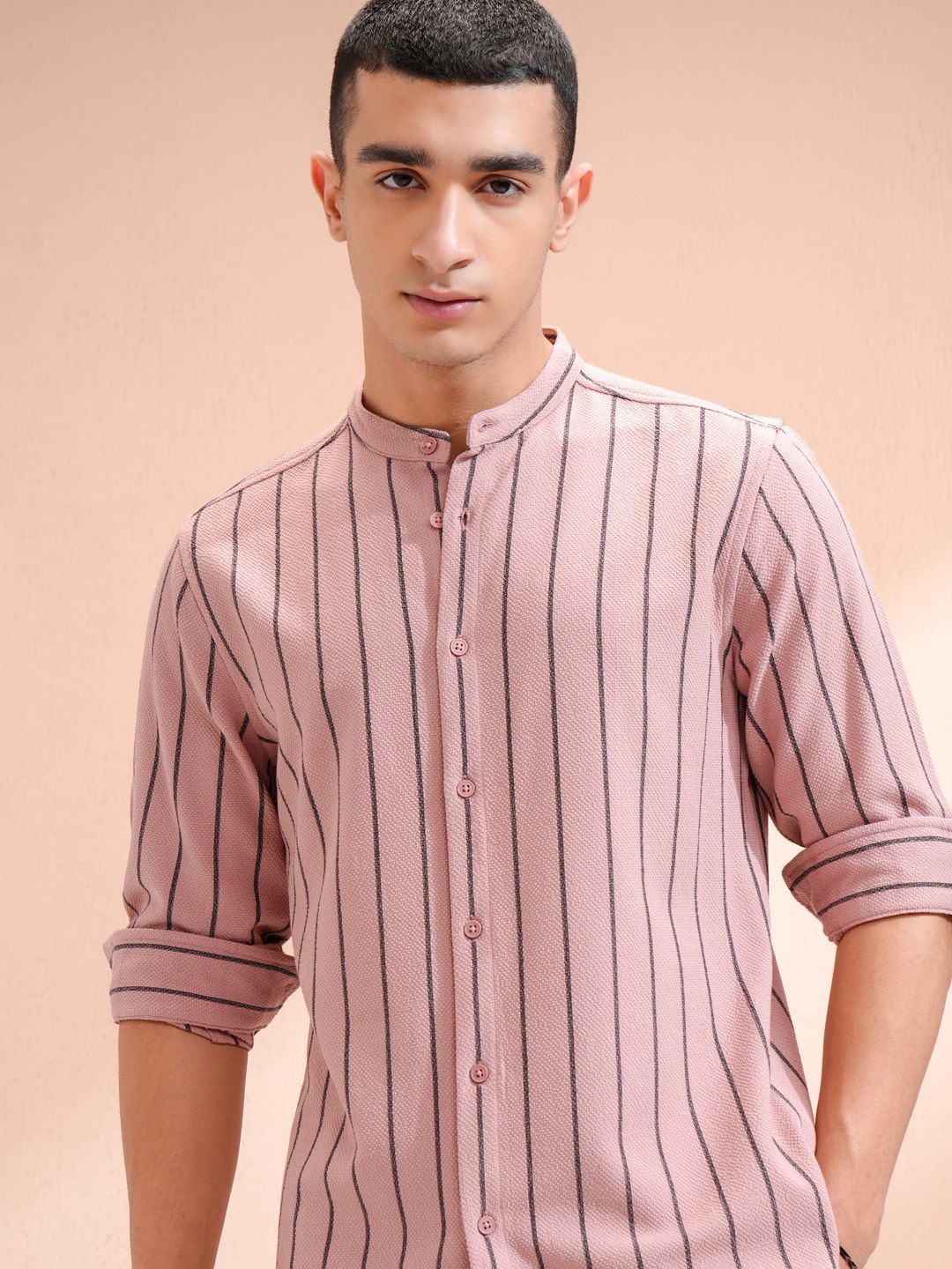 

HIGHLANDER Men Slim Fit Opaque Striped Casual Shirt, Pink