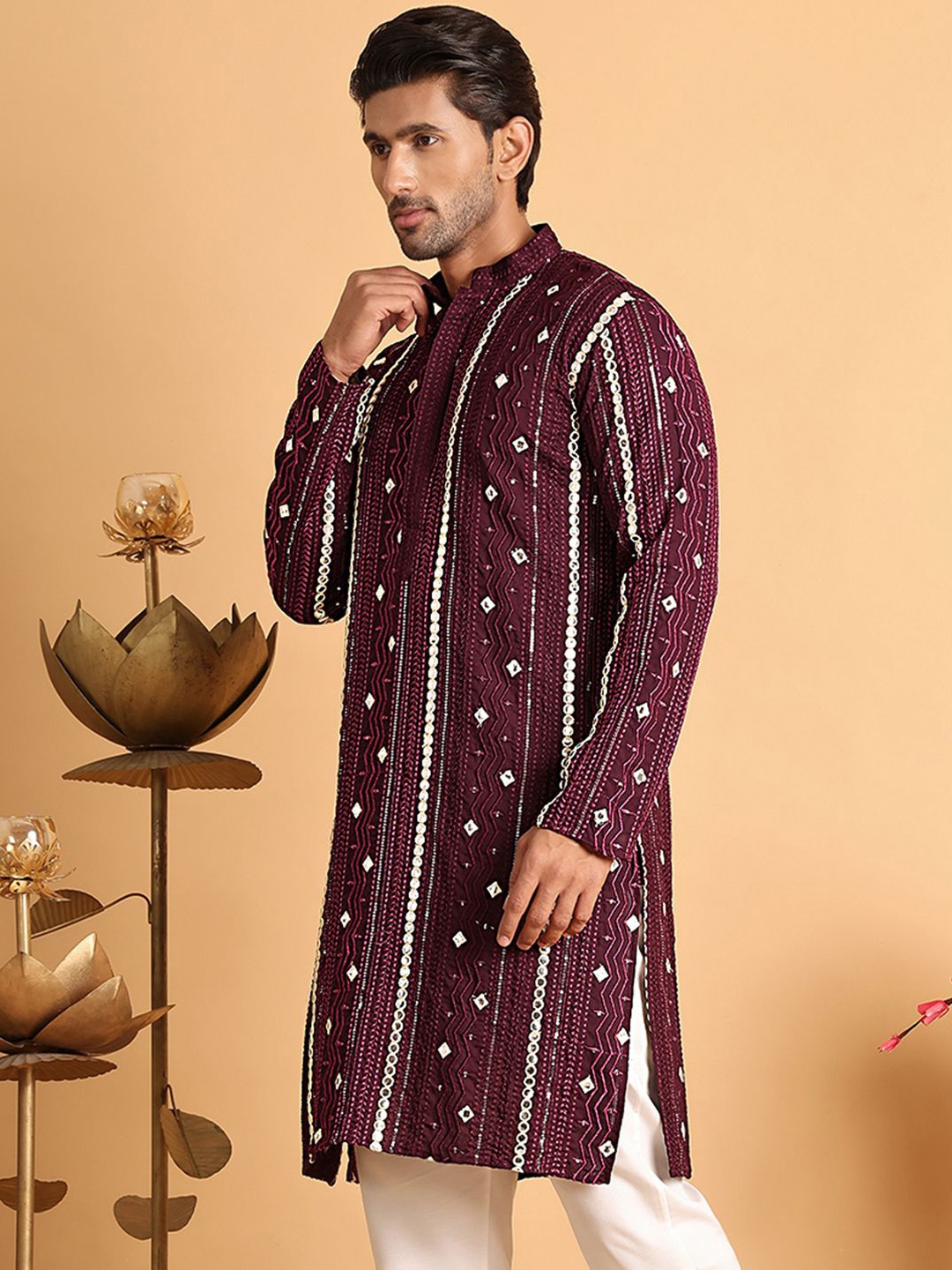 

Anouk Men Geometric Embroidered Mirror Work Kurta, Purple