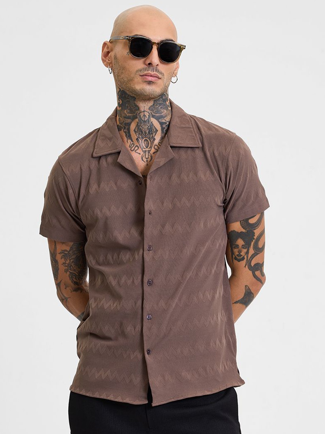 

Snitch Men Relaxed Boxy Opaque Casual Shirt, Brown