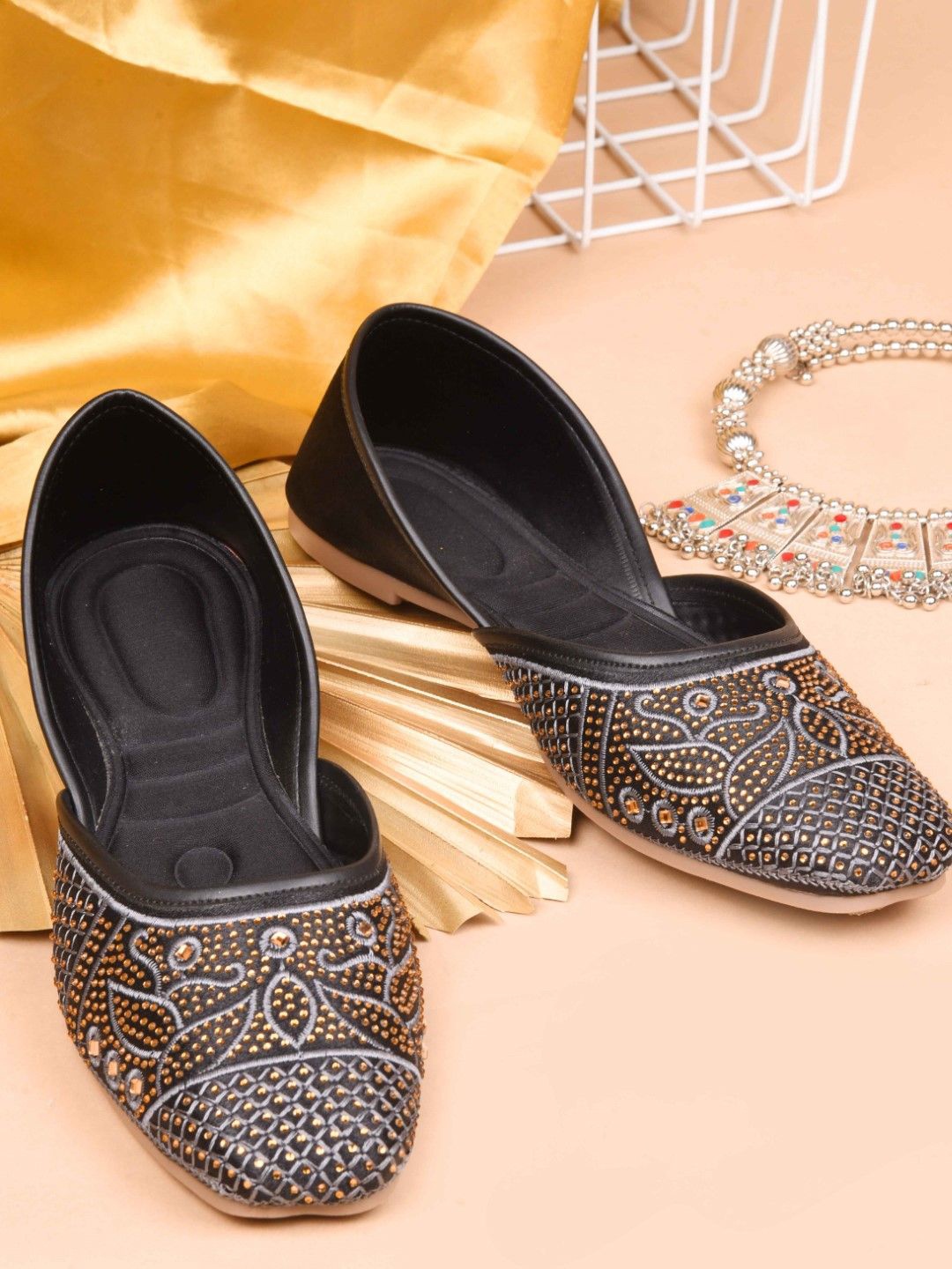 

JM Looks Women Ethnic Mojaris Flats, Black