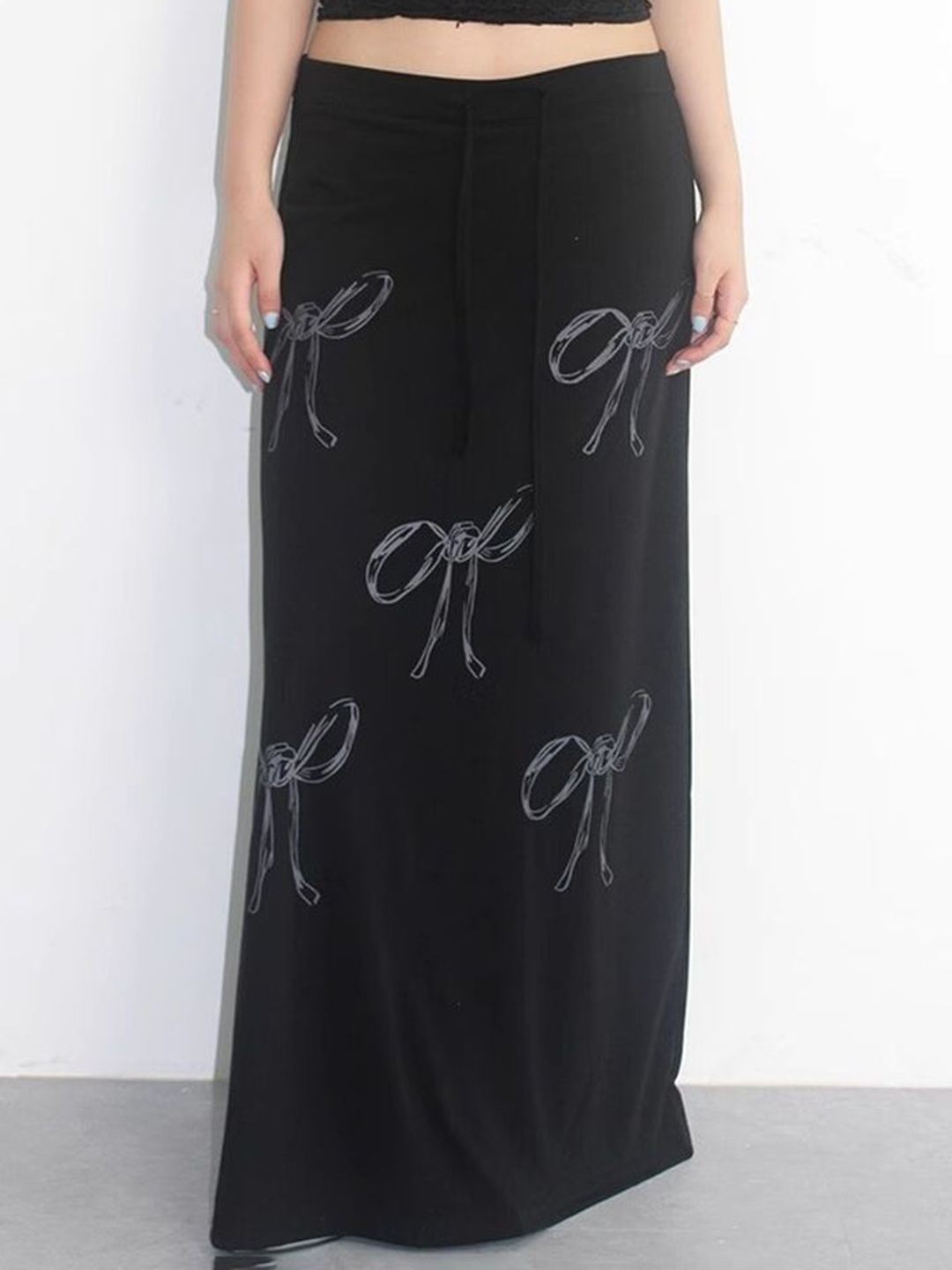 

LULU & SKY Women Printed A-Line Maxi Skirt, Black