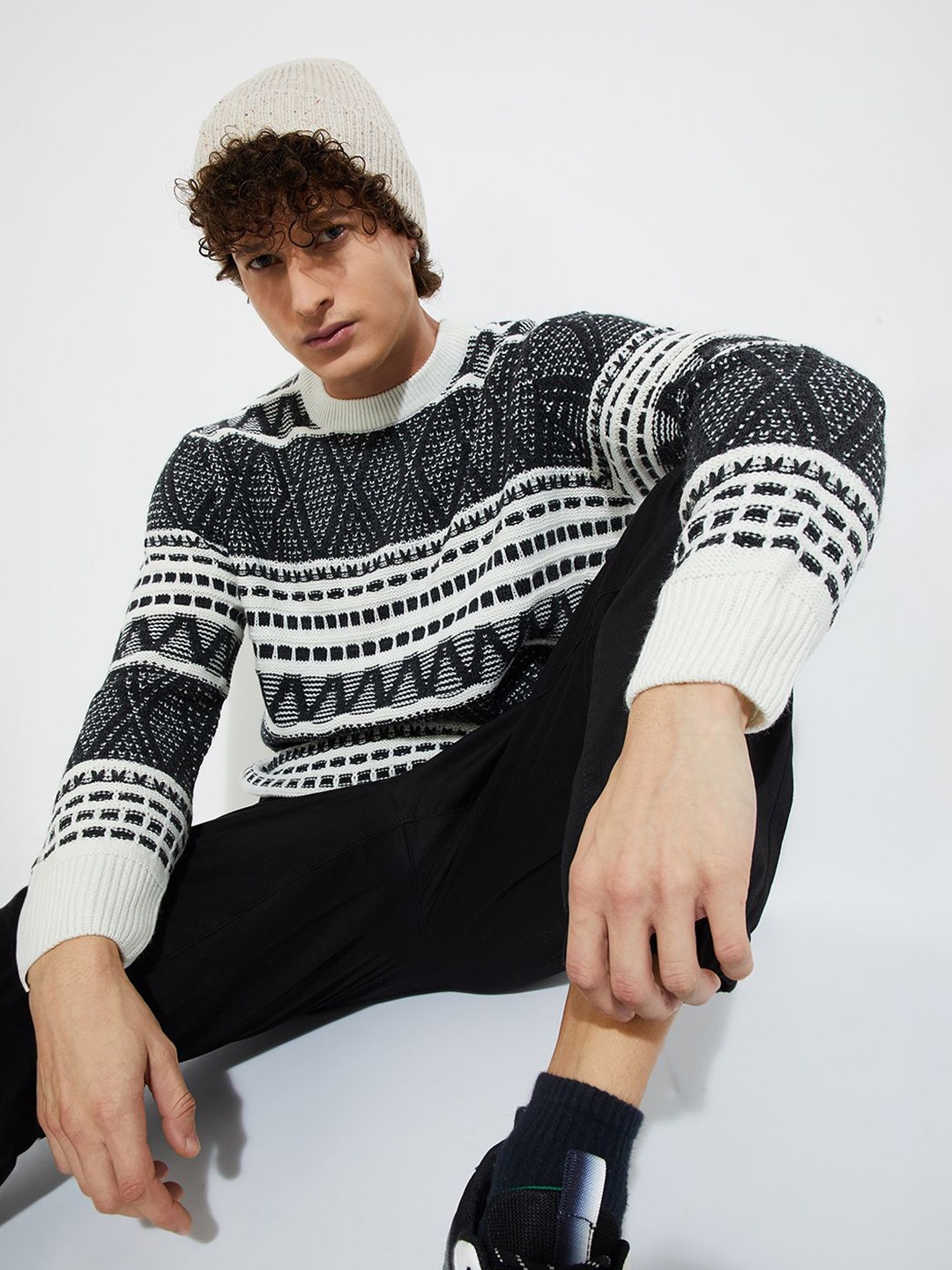 

MAX URB_N Men Patterned Heavy Knit Sweater, Grey