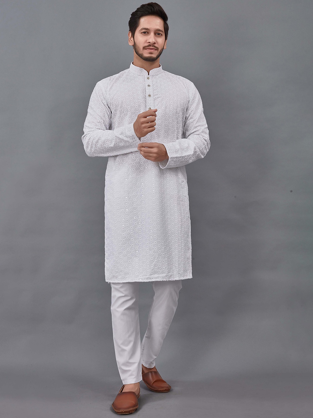 

ALMORA Men Ethnic Motifs Embroidered Mirror Work Kurta, White