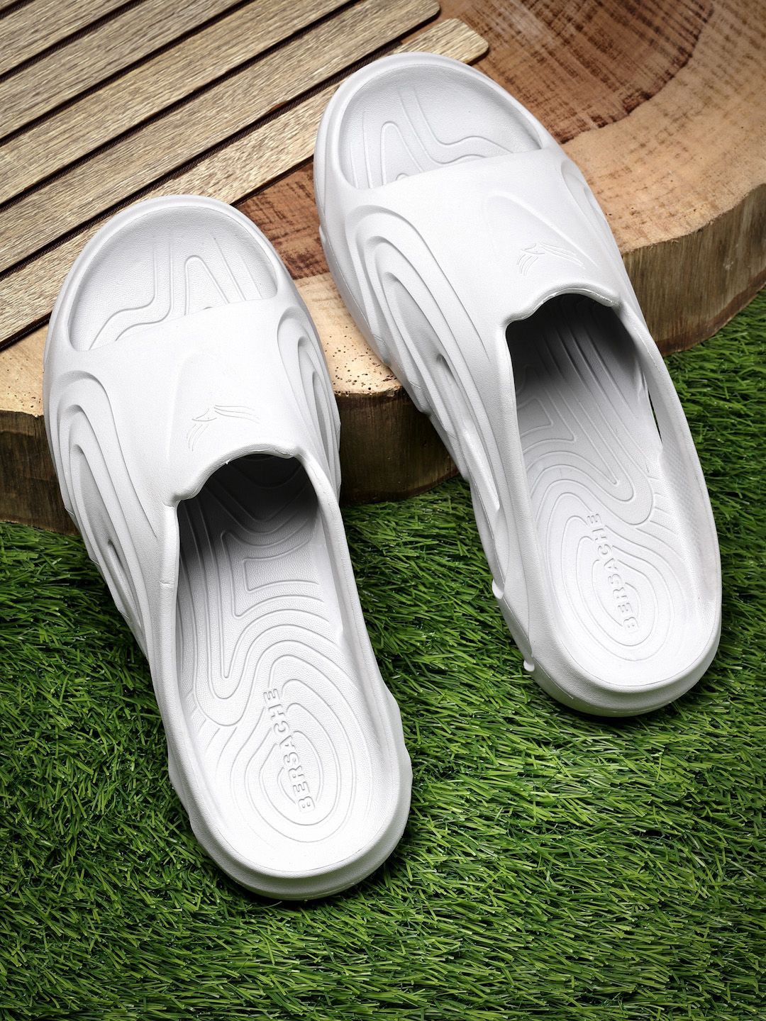 

BERSACHE Men Ultra Soft Rubber Sliders, Grey