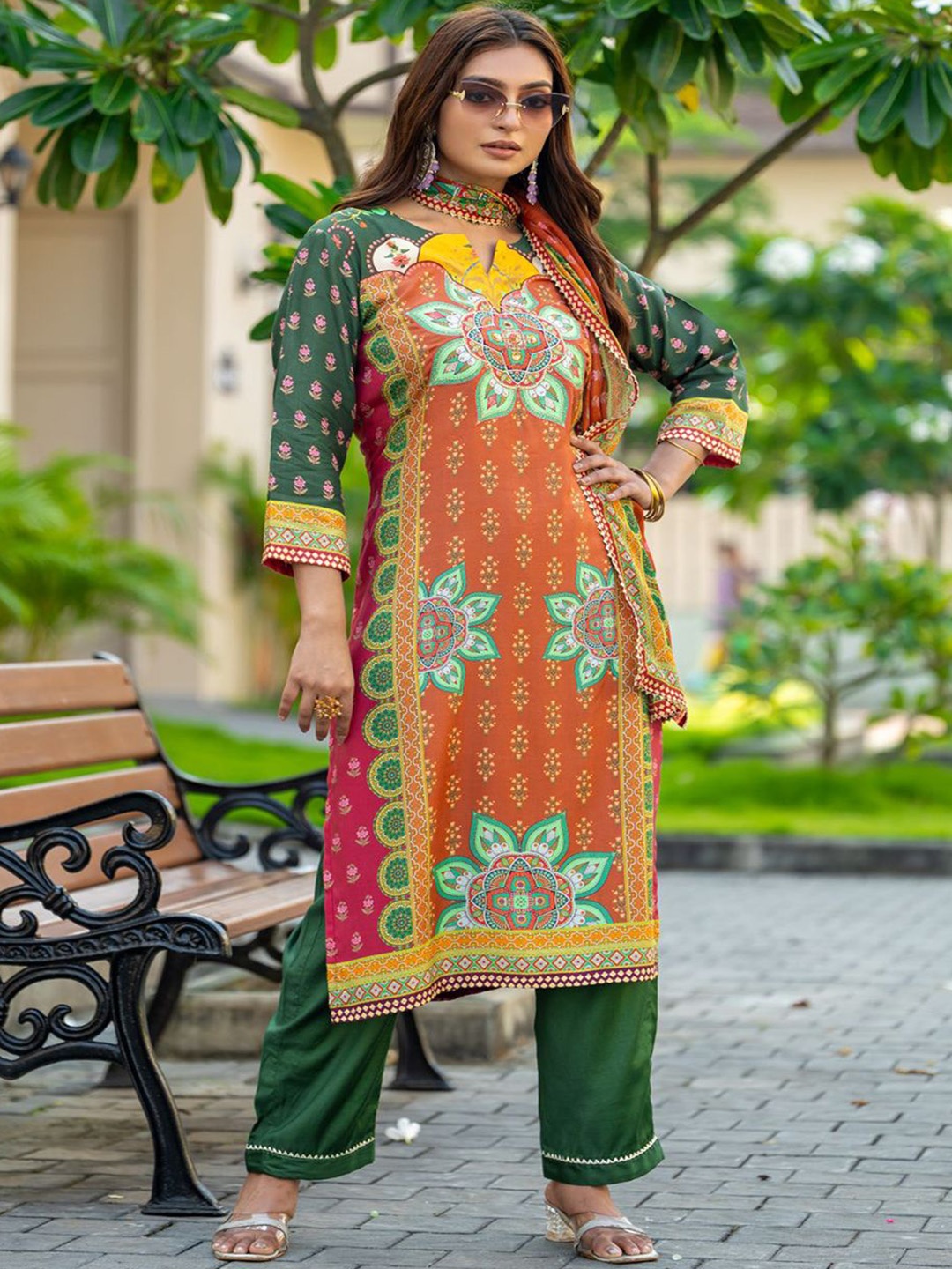 

PIRRA DESIGNS Women Floral Printed Regular Sequinned Kurta with Trousers & With Dupatta, Orange