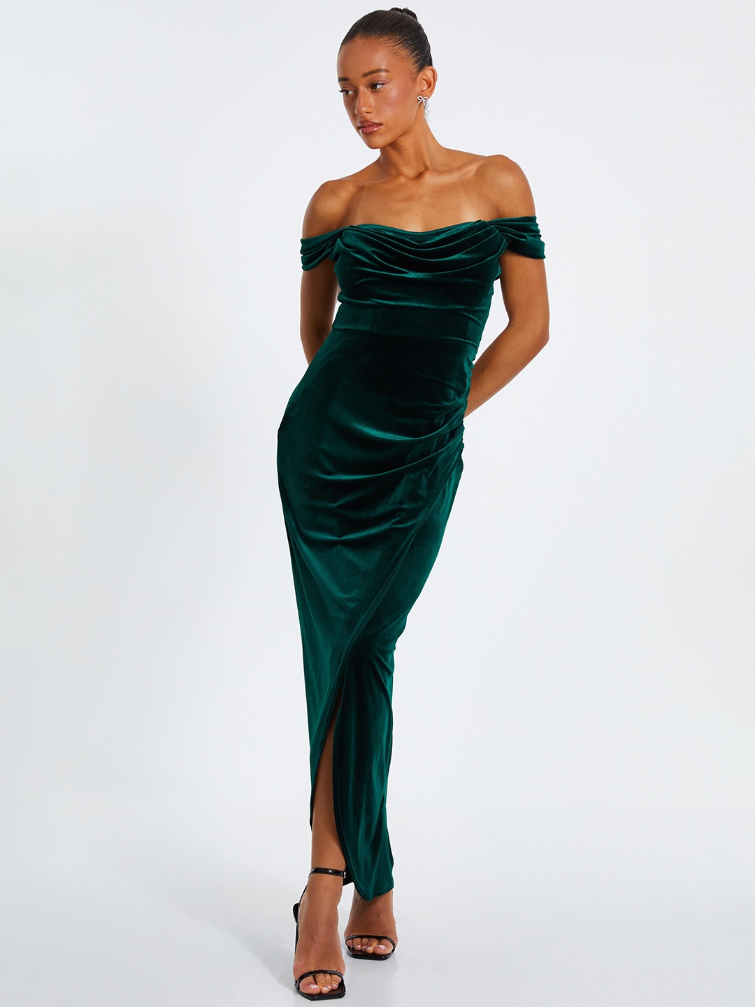 

QUIZ Off-Shoulder Velvet Bodycon Maxi Dress, Green