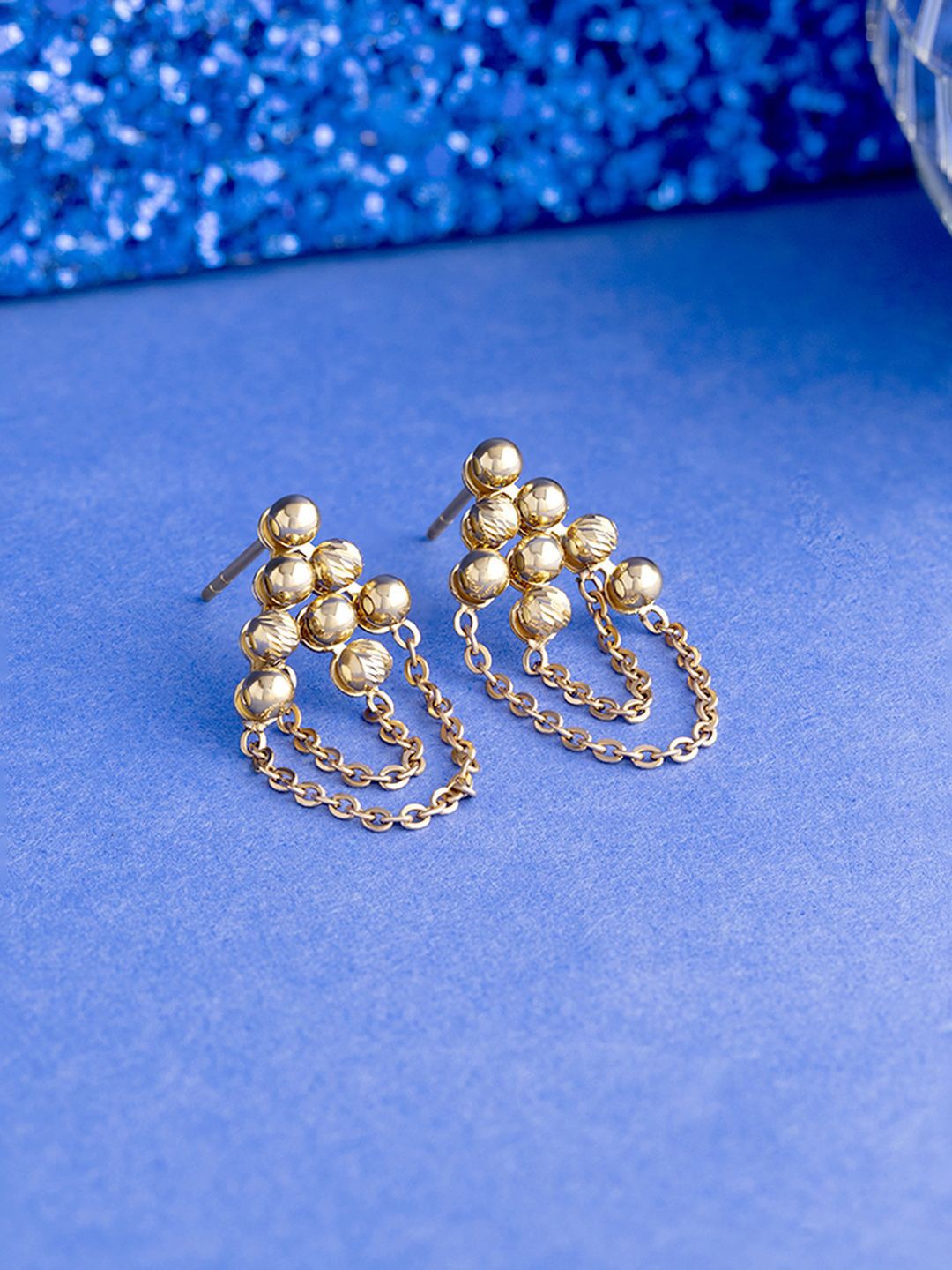 

Mia by Tanishq Women Draped Delight 18 Kt Gold Drop Earrings 3.36gm