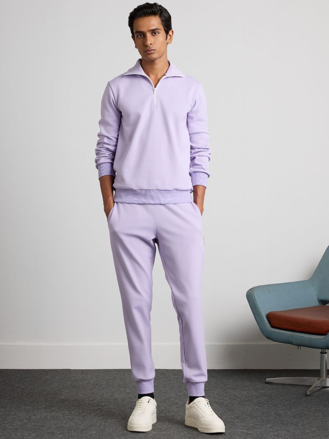 

Muvazo Spread Collar Long Sleeves Sweatshirt With Jogger, Lavender