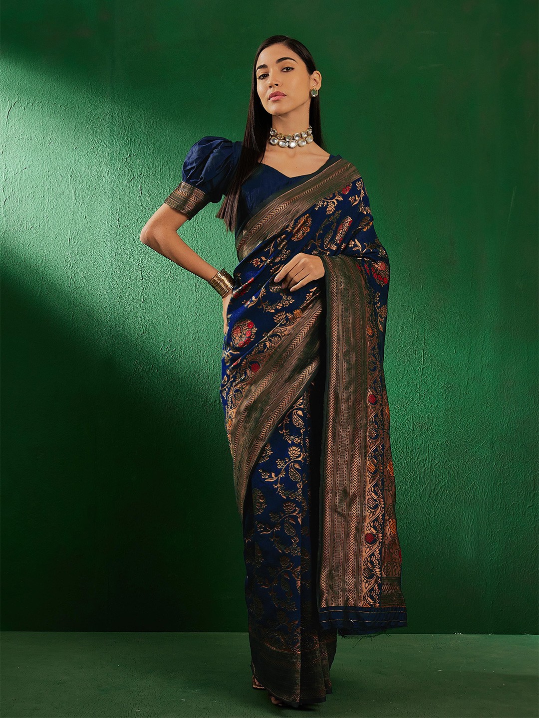 

Suha Woven Design Zari Art Silk Banarasi Saree, Navy blue