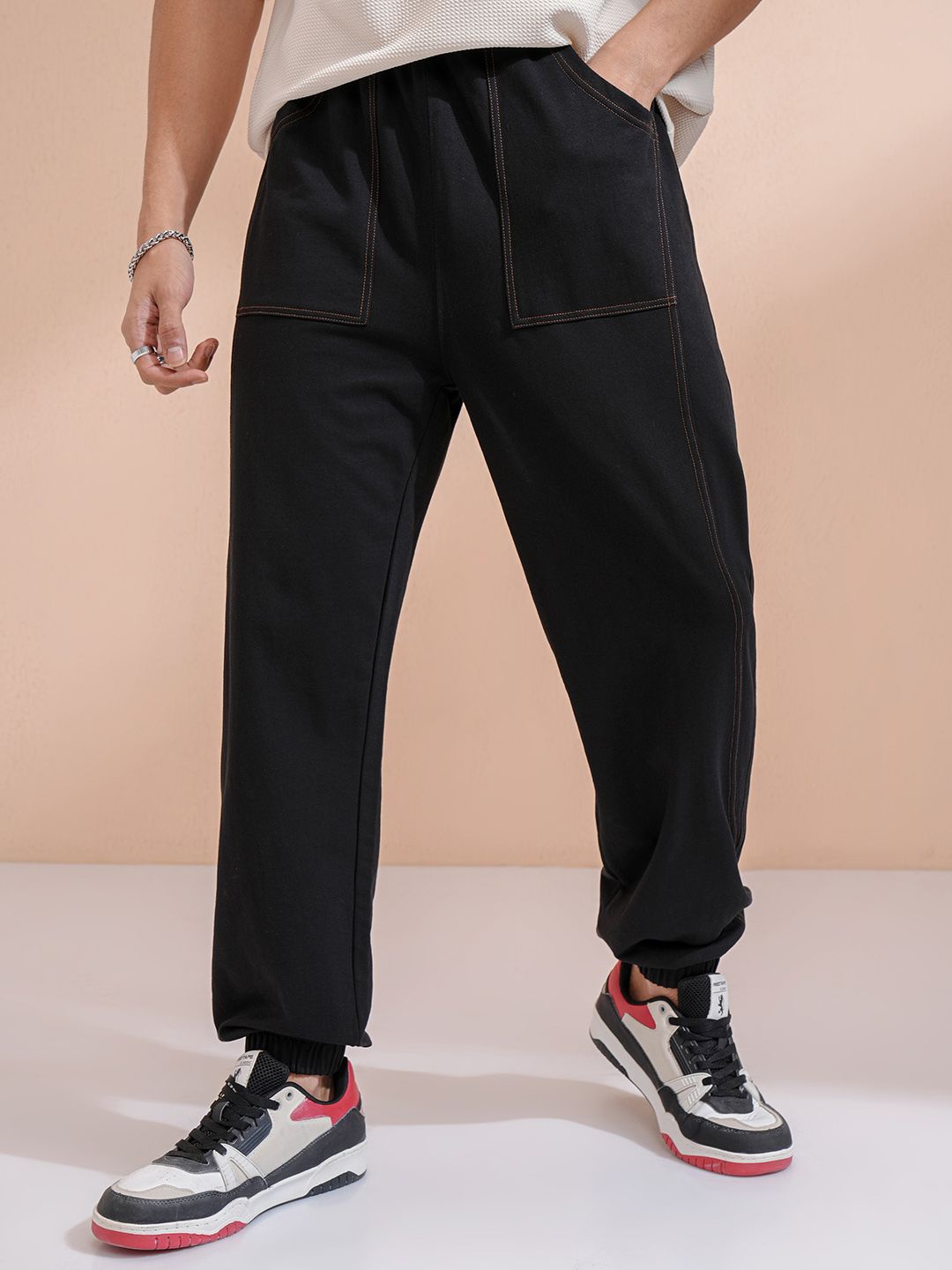 

HIGHLANDER Men Straight Fit Joggers Trousers, Black