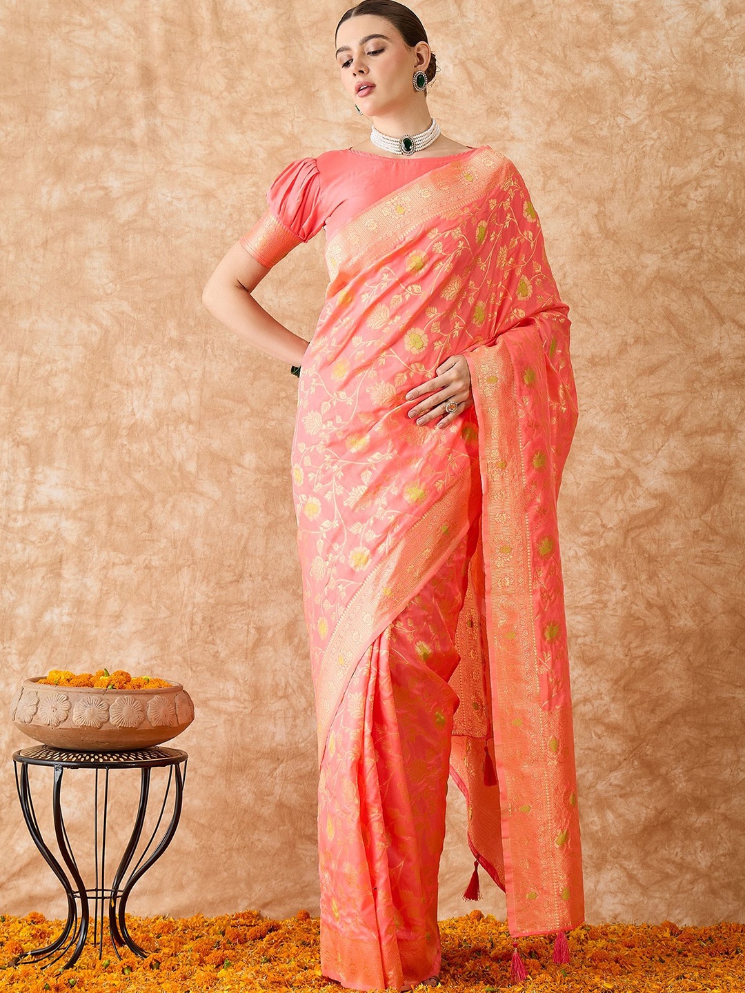 

Suha Woven Design Art Silk Banarasi Saree, Peach