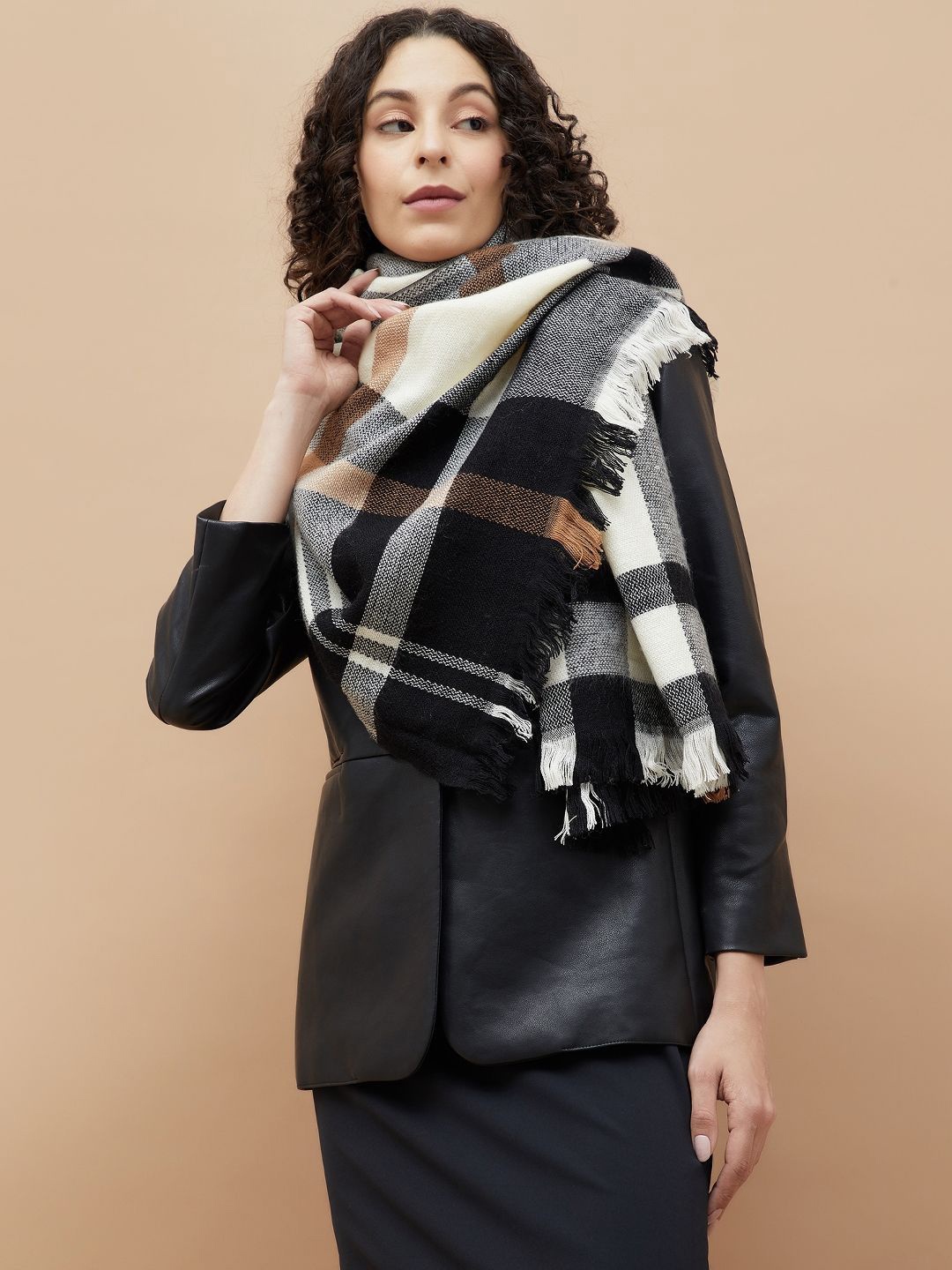 

Ginger by Lifestyle Women Checked Stole, Black