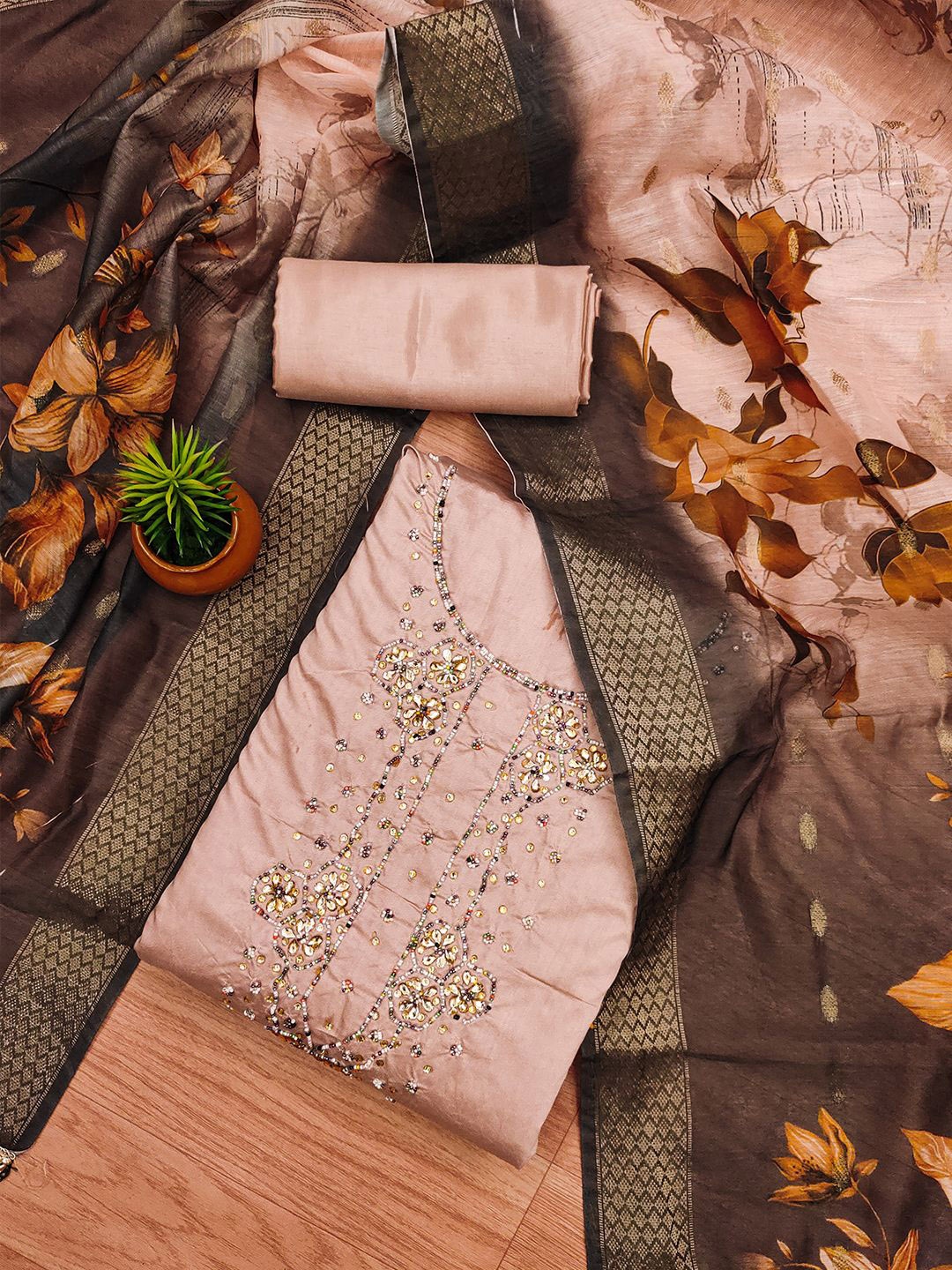 

Lilots Unstitched Dress Material, Peach