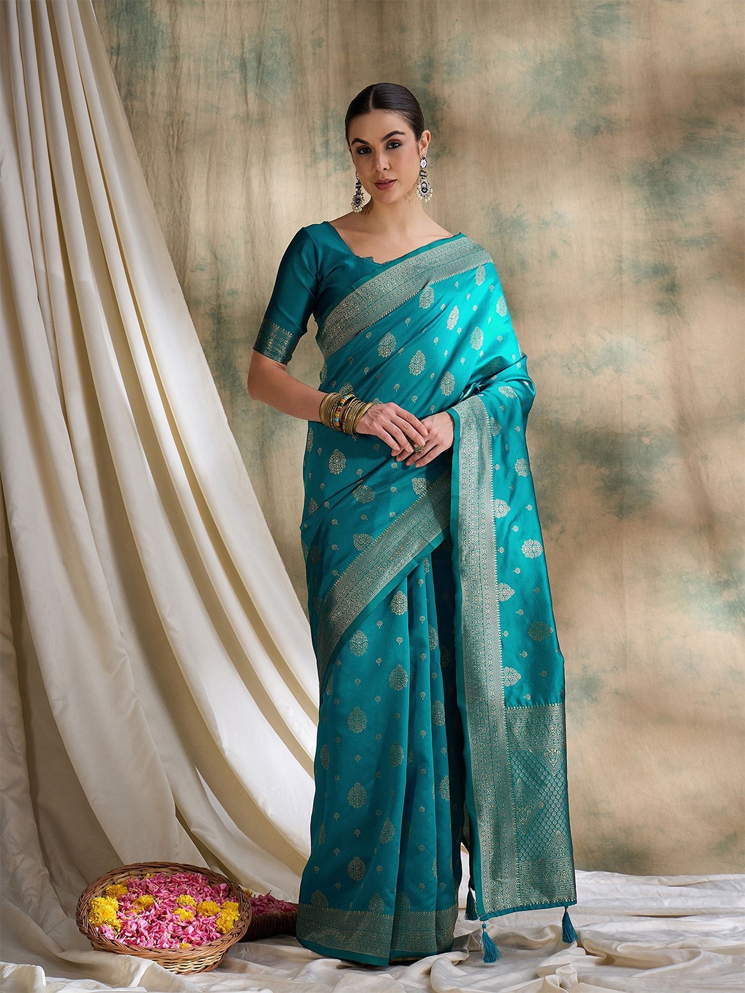 

Suha Woven Design Zari Art Silk Ready to Wear Banarasi Saree, Blue