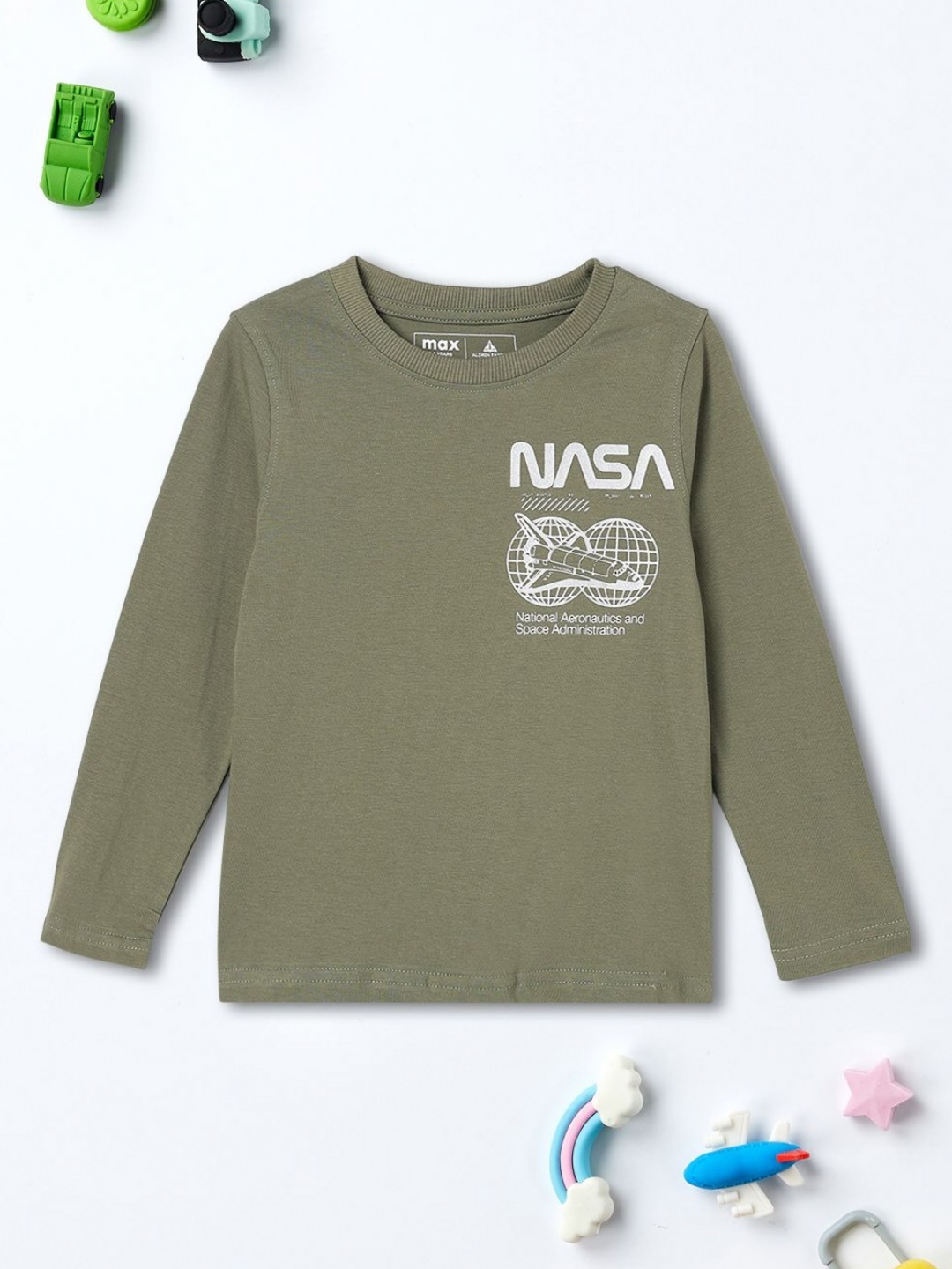 

max Boys Typography Henley Neck Applique T-shirt, Green