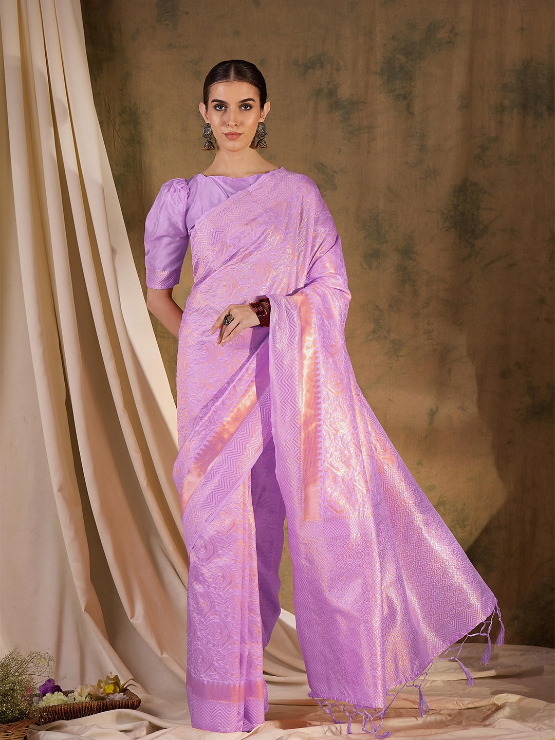 

Suha Woven Design Zari Art Silk Banarasi Saree, Lavender