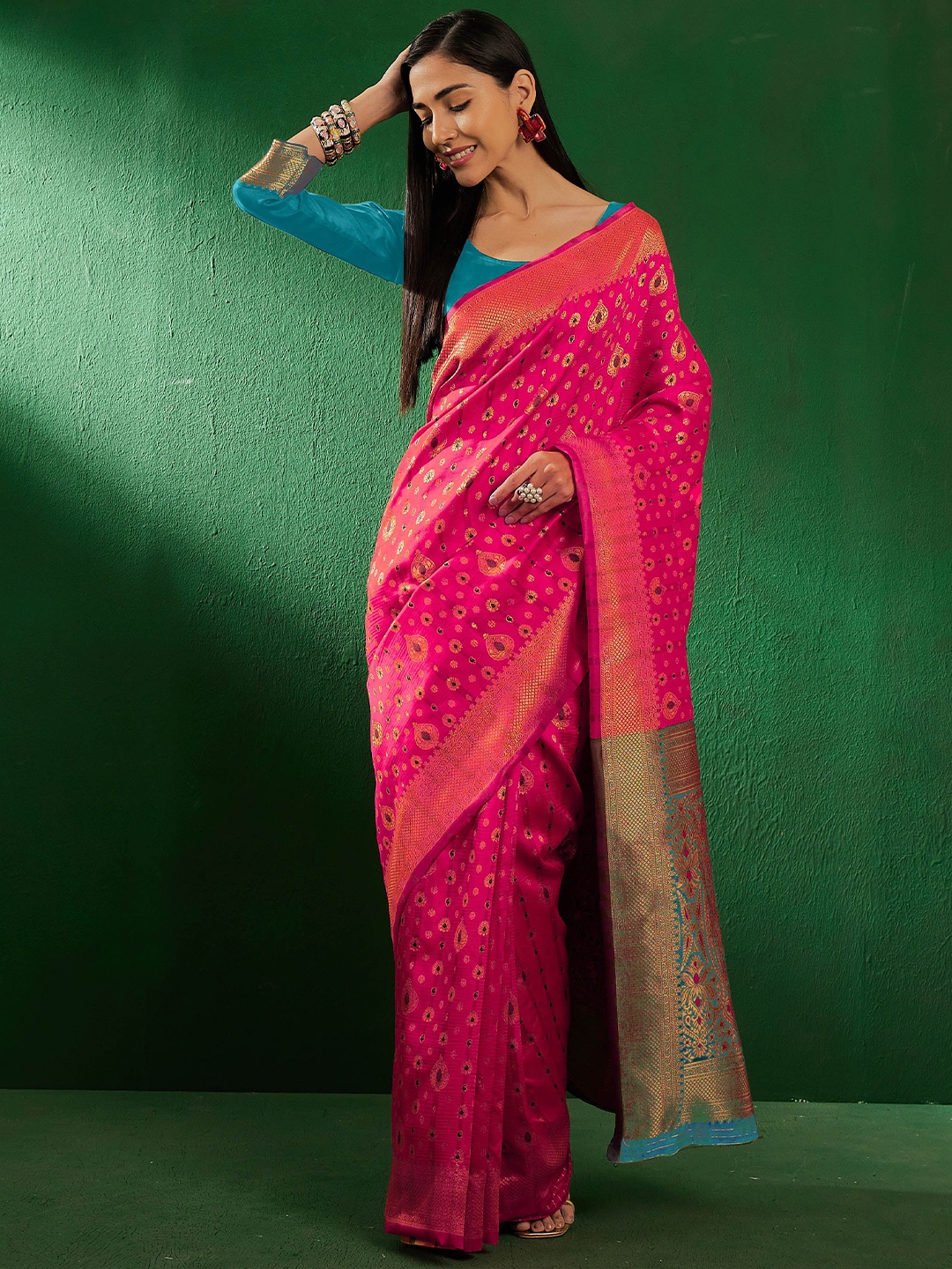 

Suha Woven Design Zari Art Silk Banarasi Saree, Pink