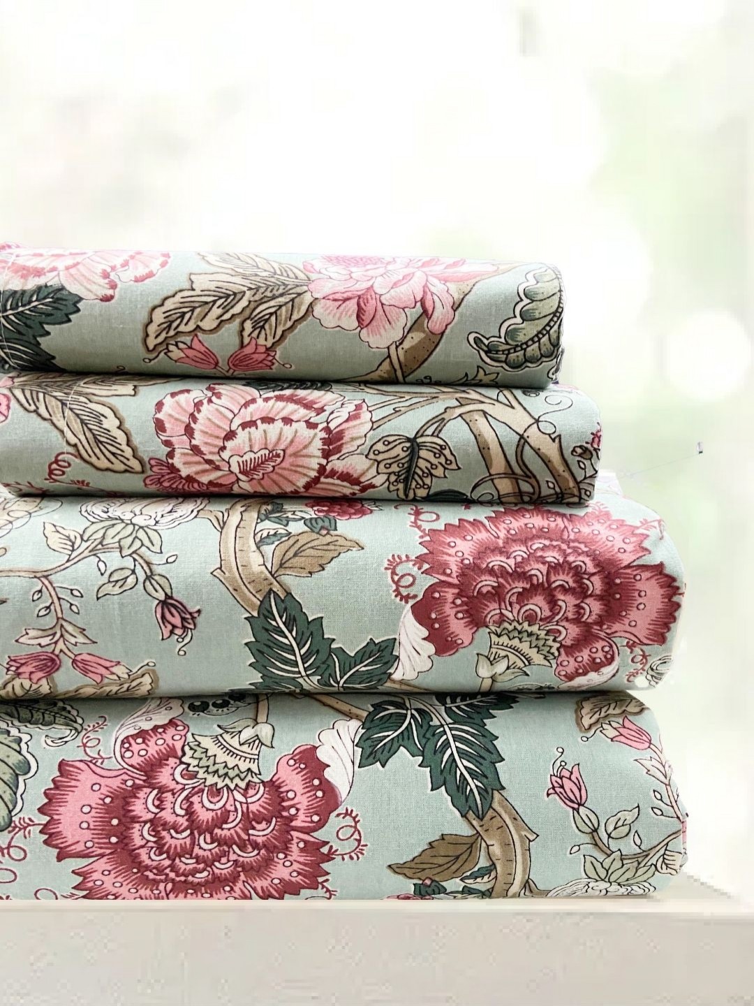 

SAJAVAT Green & Pink Floral 500 TC King Bedsheet with 2 Pillow Covers