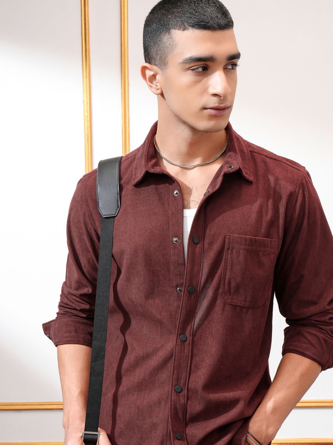 

HIGHLANDER Men Slim Fit Opaque Casual Shirt, Maroon
