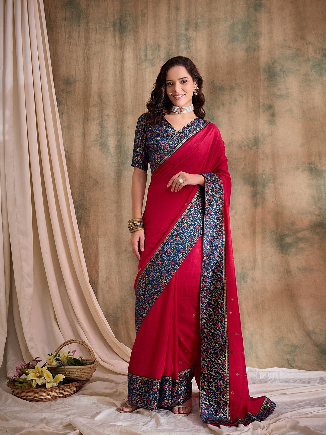 

Suha Beads and Stones Art Silk Saree, Pink