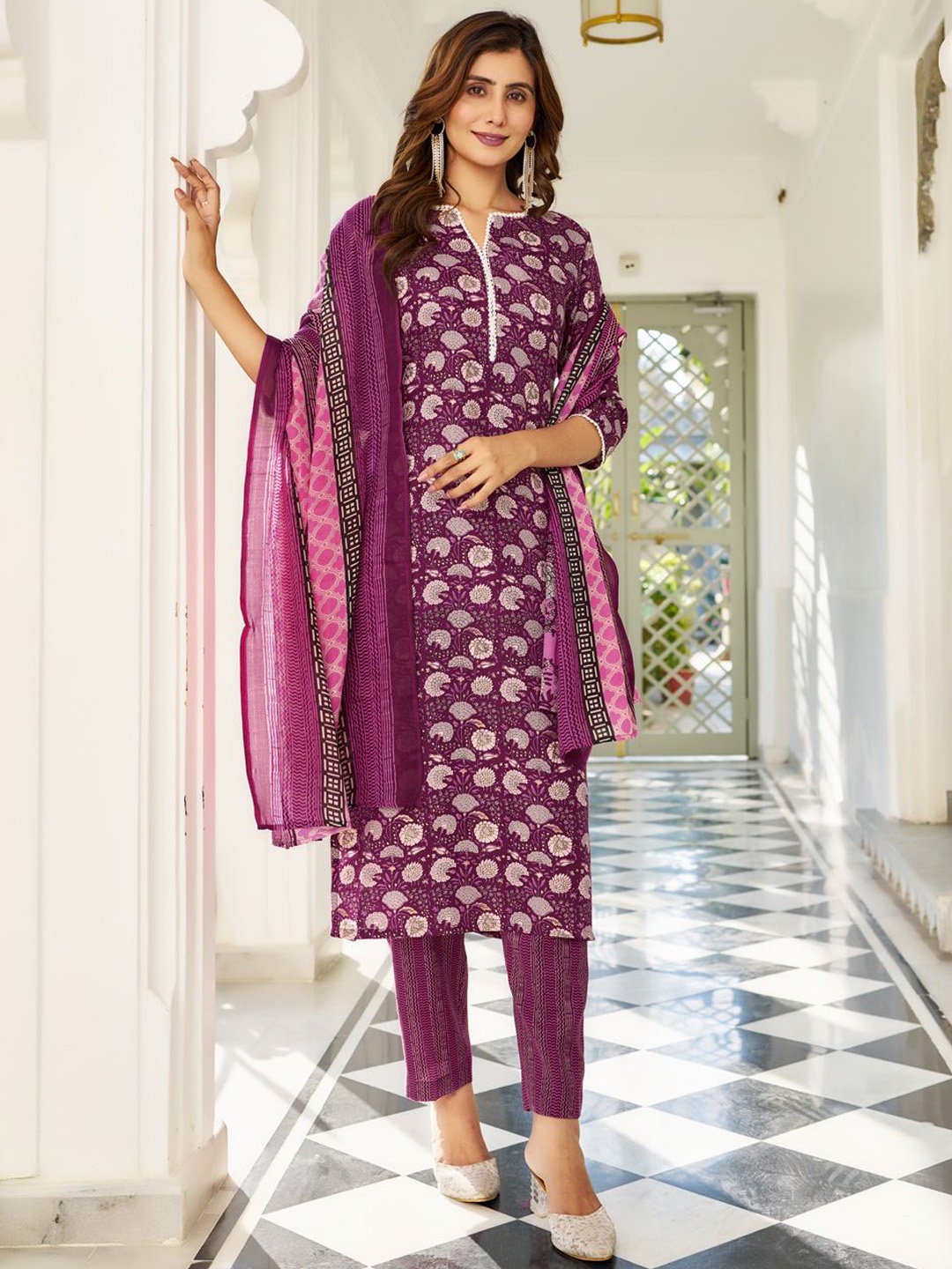 

Krimmple Women Floral Printed Regular Kurta with Trousers & With Dupatta, Maroon