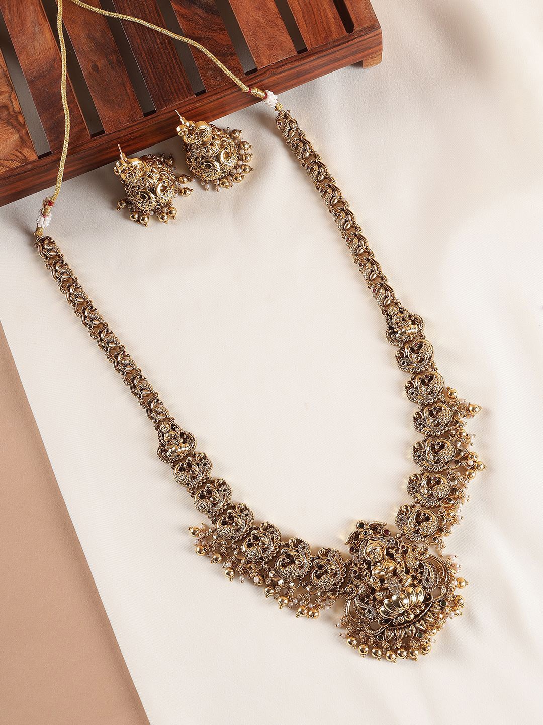 

Kattam Gold Plated Temple Jewellery Set