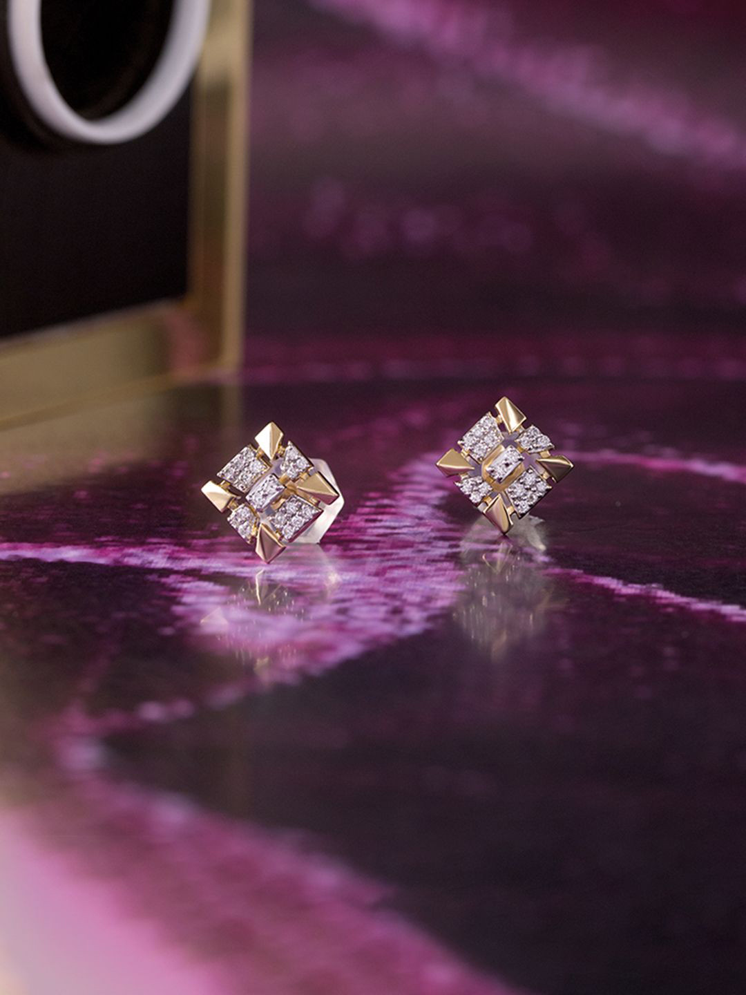 

Mia by Tanishq Women 14KT Sequin Grid Gold & Diamond Stud Earrings - 2.207 gm, Yellow
