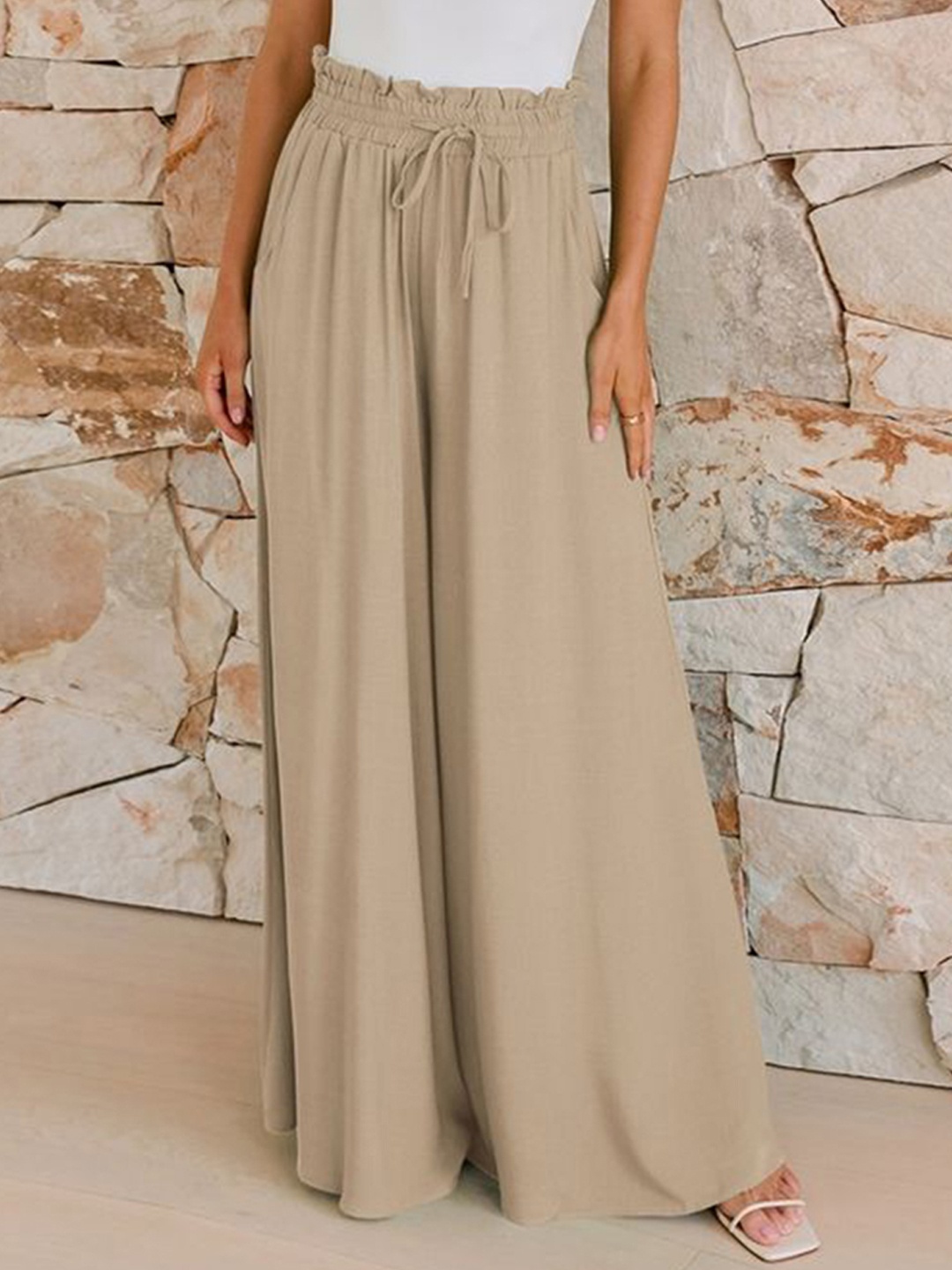 

LULU & SKY Women Loose Fit High-Rise Parallel Trousers, Khaki