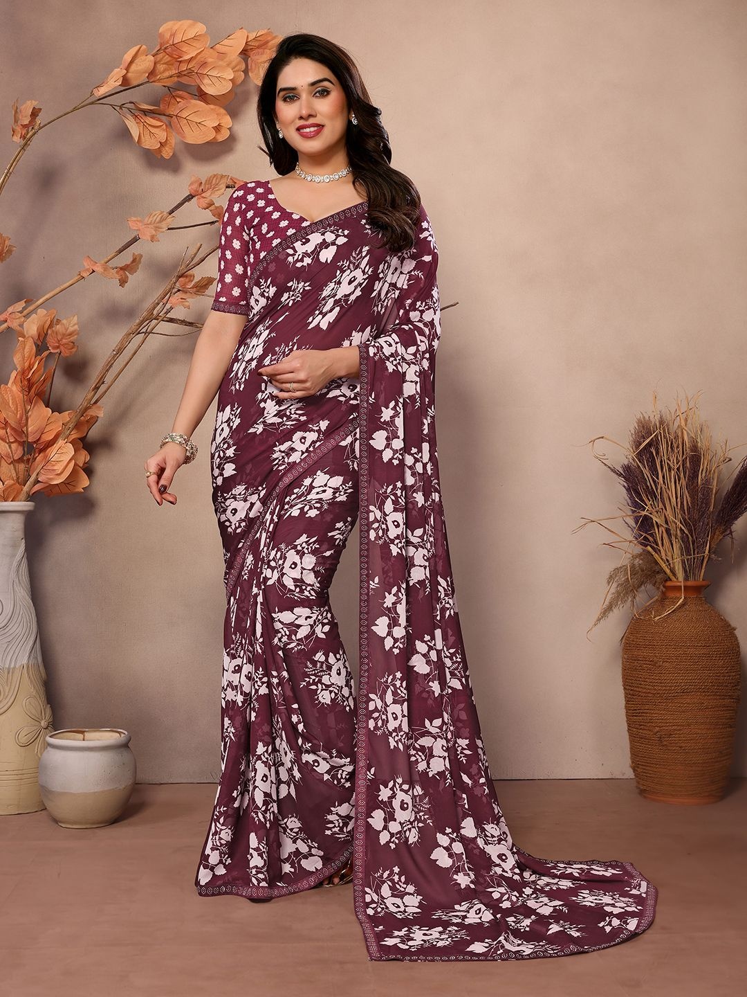 

ANAND SAREES Floral Sequinned Pure Georgette Saree, Maroon