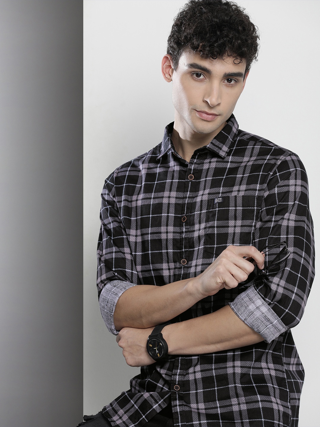 

The Indian Garage Co Men Black Checked Casual Cotton Shirt