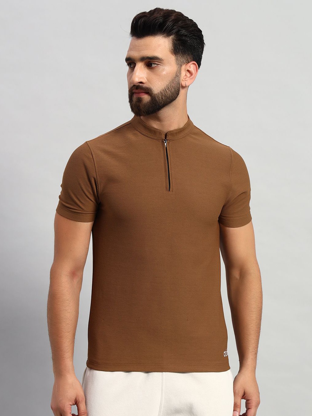 

ATICX Men Brand Logo Mandarin Collar Antimicrobial Slim Fit T-shirt, Brown