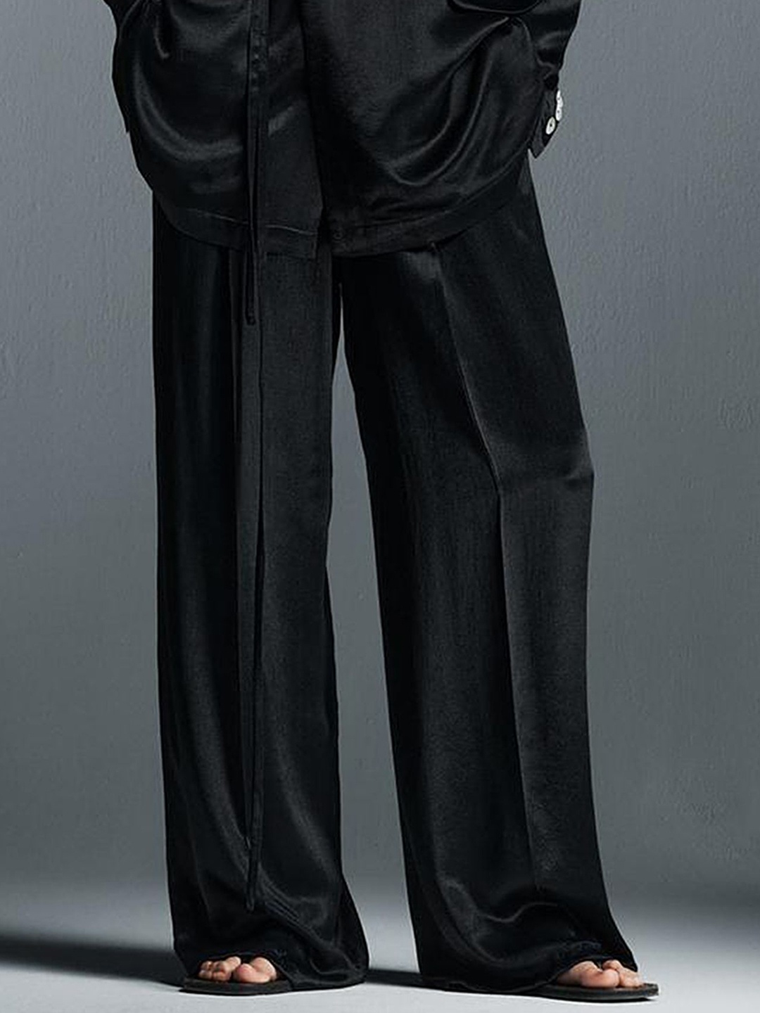 

LULU & SKY Women Loose Fit High-Rise Trousers, Black