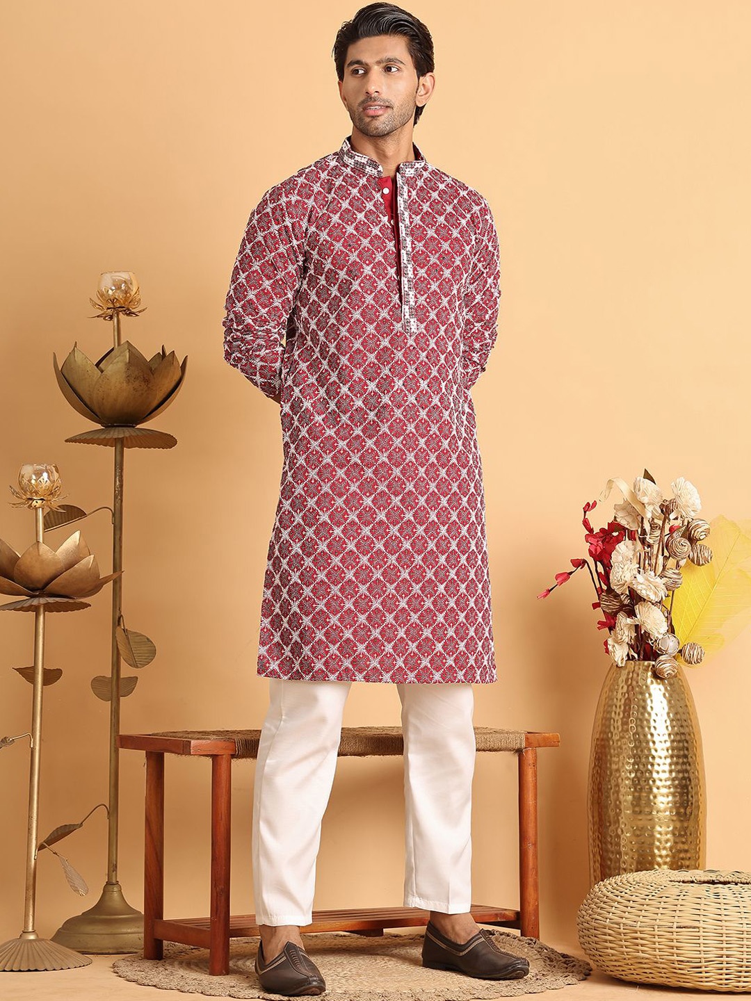 

Anouk Men Floral Embroidered Regular Sequinned Kurta with Pyjamas, Maroon