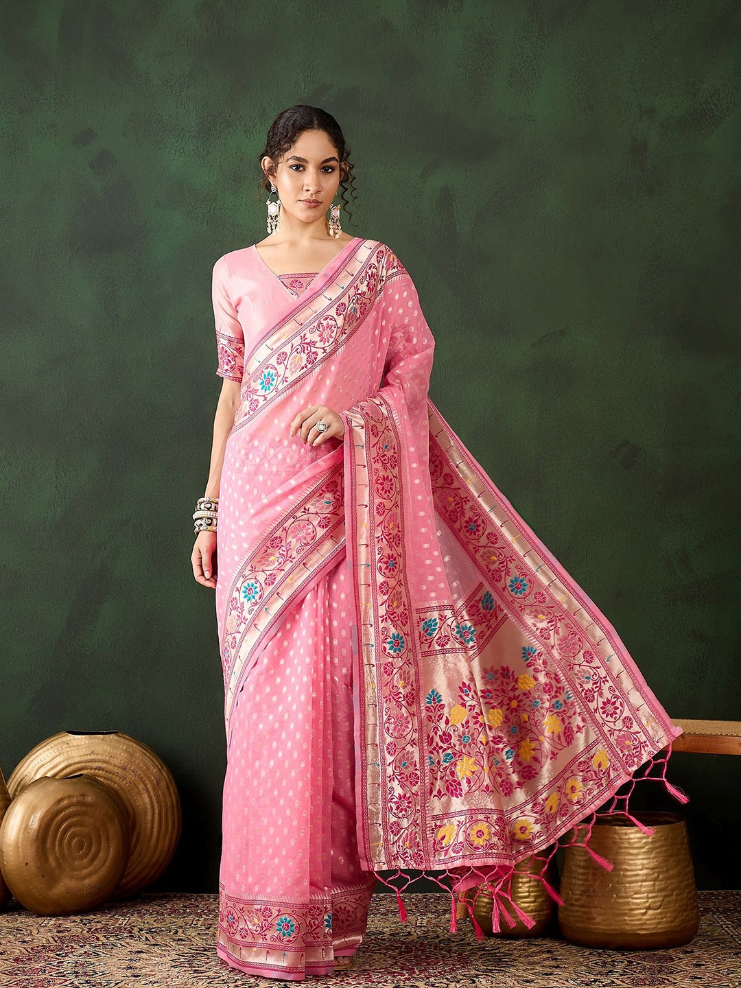 

Suha Woven Design Zari Saree, Pink